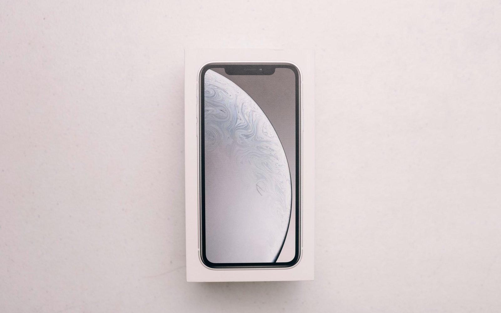 How to Choose a Phone Without Paying for Features You Will Not Use